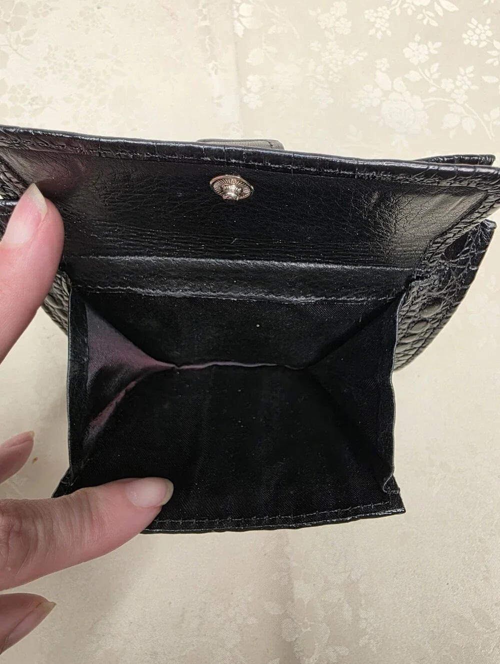 Brighton Black Leather Croc Bifold Wallet Coin Pocket Silver Hardware